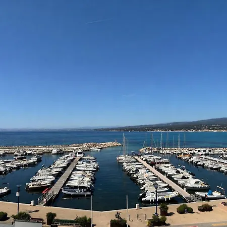 Διαμέρισμα With Stunning Sea Views *